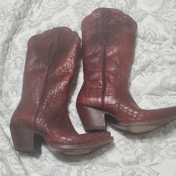 Cowgirl boots - Picture 2 of 4